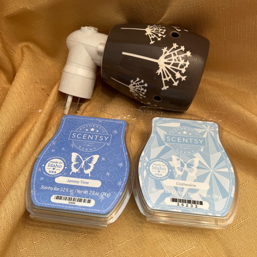 Scentsy Warmer with Wax Melts
